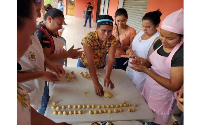 Escuelas Municipales de Oficios cuentan con una matrícula de 14 mil protagonistas