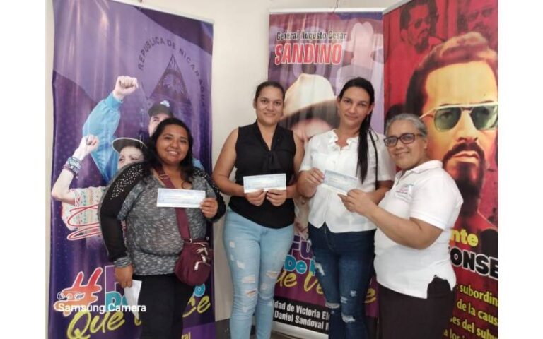 Programa Usura Cero entrega financiamiento a emprendedoras de Muelle de los Bueyes