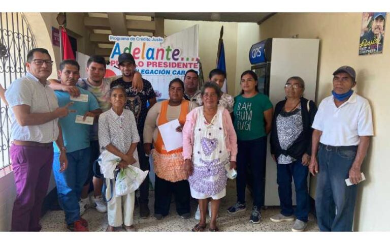 Emprendedores de Carazo reciben créditos justos a través del Programa Adelante