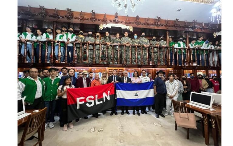 Conmemoran al General Augusto C. Sandino en Puebla, México