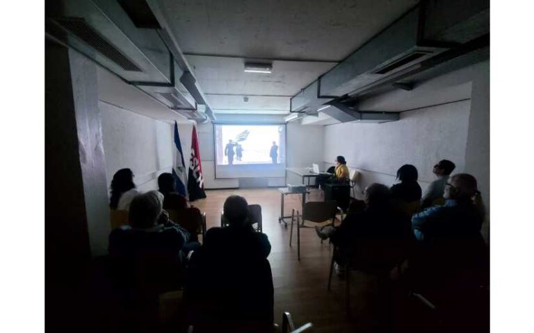 Embajada de Nicaragua realiza Cine-Foro, Siempre Más allá en Ginebra