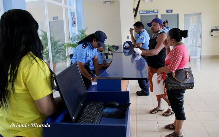 Conozca el Plan de Trabajo de la Policía Nacional dirigido a madres de familia
