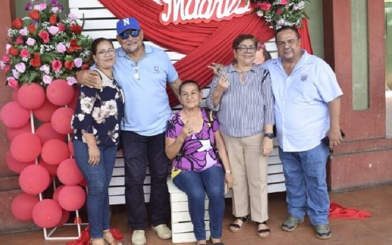 Realizan lanzamiento de ferias en homenaje a las madres nicaragüenses en León