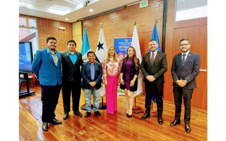 Embajada de Nicaragua participa en el “Panamá Day” en Guatemala