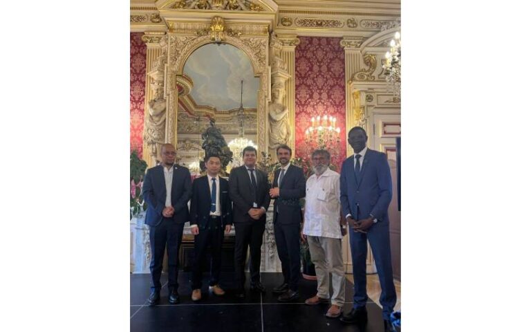 Embajada de Nicaragua participa en fiestas consulares en Francia
