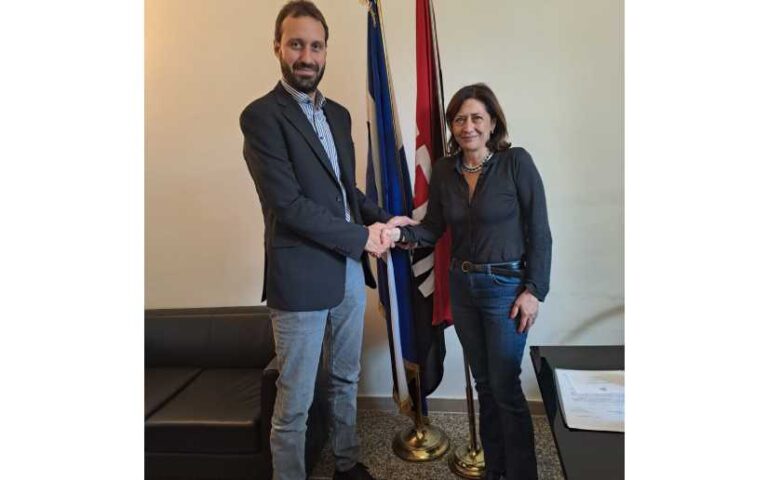 Embajada de Nicaragua en Italia recibe visita del Consejero de la Región Lazio