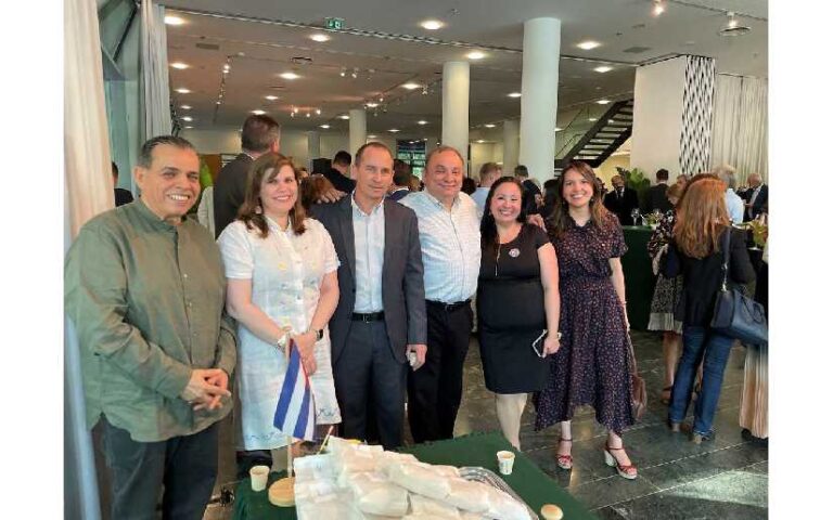 Embajada de Nicaragua participó en la Noche Latinoamericana y Caribeña en Berlín