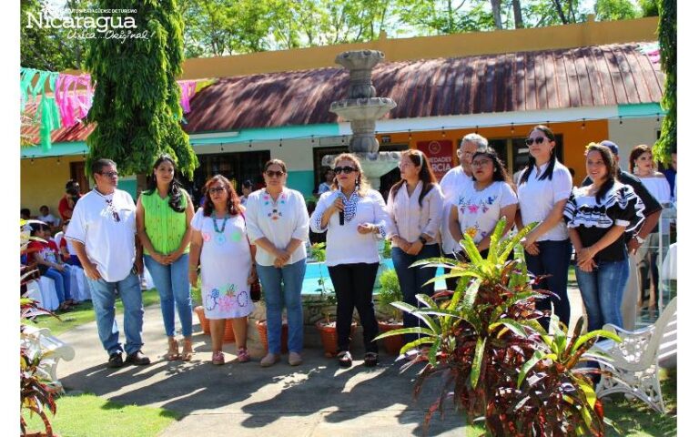 Realizan celebración del Festival de Cotonas, Batas y Trajes en Nindirí