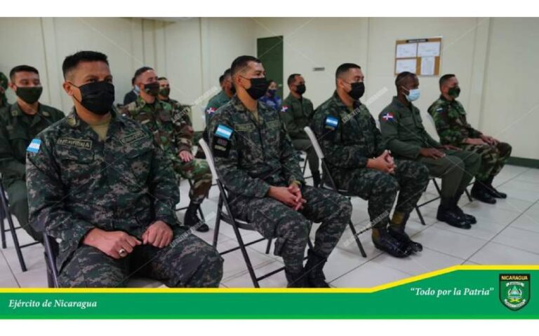 Ejército realiza graduación del IV Curso de Metodología de Proyectos en Materia Ambiental