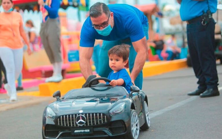 Rosario, saluda a todos los padres nicaragüenses