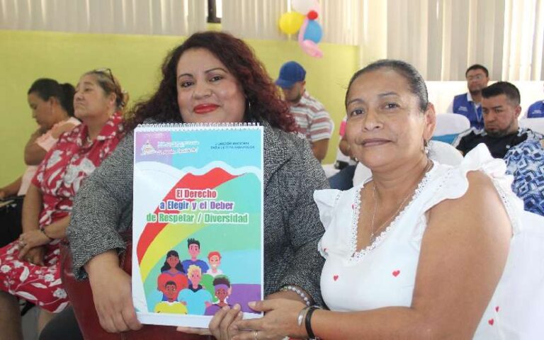 Presentan Cartilla de la Diversidad Digna a familias de Jinotega