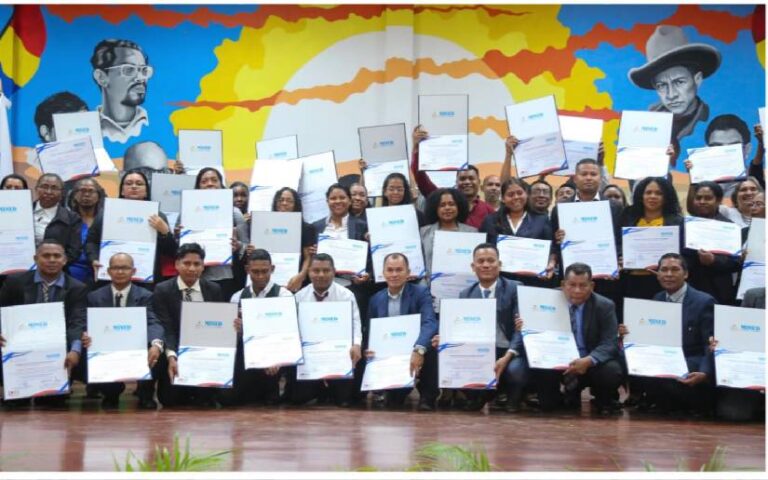 Comunidad educativa celebra con admiración y respeto el Día del Maestro Nicaragüense