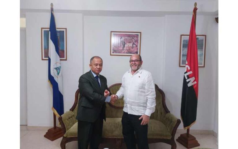 Embajada de Nicaragua recibe visita del Embajador del Reino de Cambodia, en La Habana