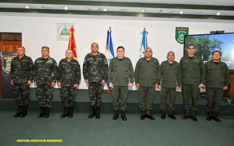 Ejército de Nicaragua y Fuerzas Armadas de Honduras sostuvieron reunión de trabajo