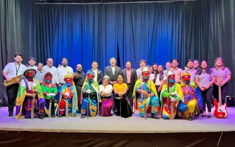 Con cantata cultural la Embajada de Nicaragua en El Salvador celebró el 44/19