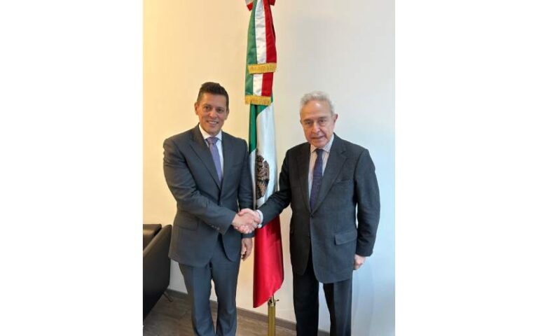Embajada de Nicaragua realiza visita al Senado de México