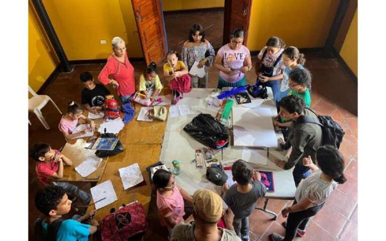 Inician clases sabatinas de ballet, pintura y guitarra en la Escuela de Bellas Artes en León