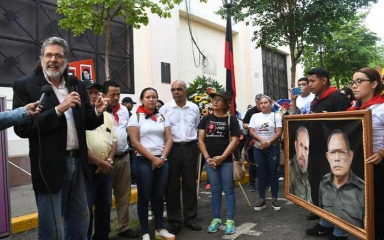 Compañero Abel Prieto y la ciudad de León rinden culto a Tomás y Fidel