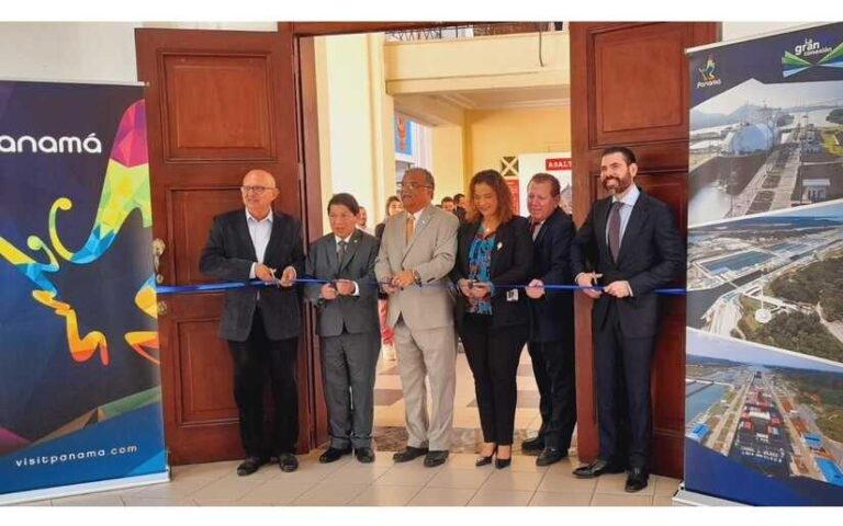 Inauguran Exposición Fotográfica documental del Canal de Panamá