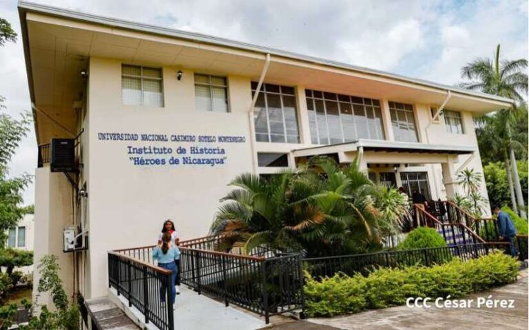 Saludan reinauguración del museo de la Gran Cruzada de Alfabetización