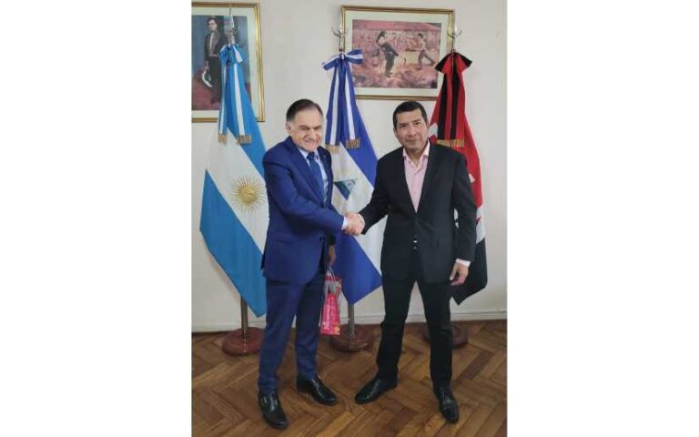 Embajada de Nicaragua en Argentina recibió visita del Diputado Julio César Pereyra