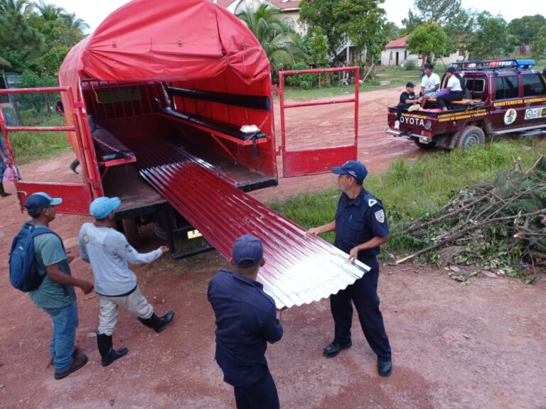 Familias de Bilwi afectadas por tornado reciben acompañamiento