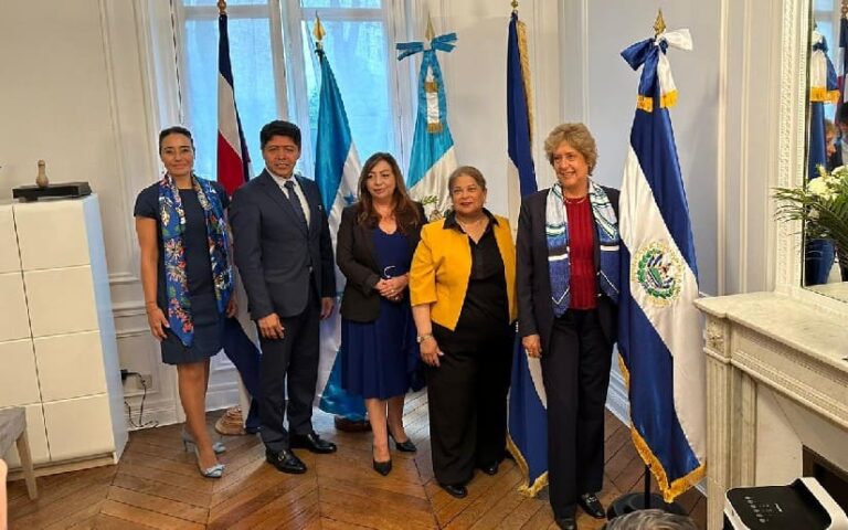 Embajada de Nicaragua en Francia celebra Independencia de Centroamérica