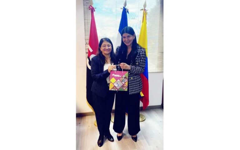 Senadora Sandra Ramírez Lobo Silva visita embajada de Nicaragua en Colombia