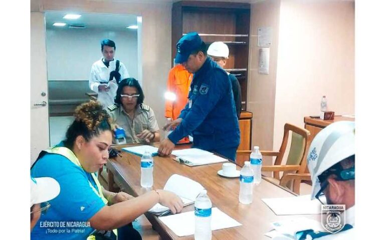 Fuerza Naval brindó protección, seguridad e inspección a embarcaciones y flota pesquera industrial