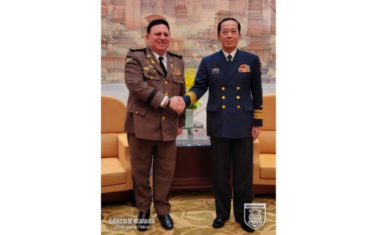Comandante en jefe del Ejército de Nicaragua realiza visita a la República Popular China