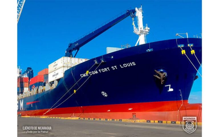 Fuerza Naval brinda protección, seguridad e inspección a embarcaciones