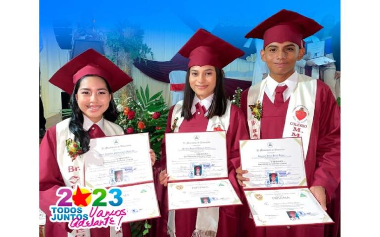(+ Fotos) Promociones de Preescolar, Sexto Grado y Bachilleres 2023
