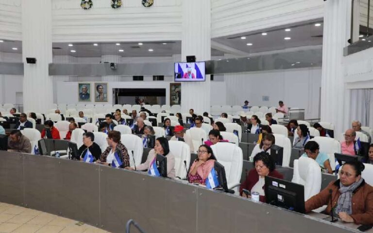 Asamblea Nacional aprueba crédito para construir mega planta fotovoltaica