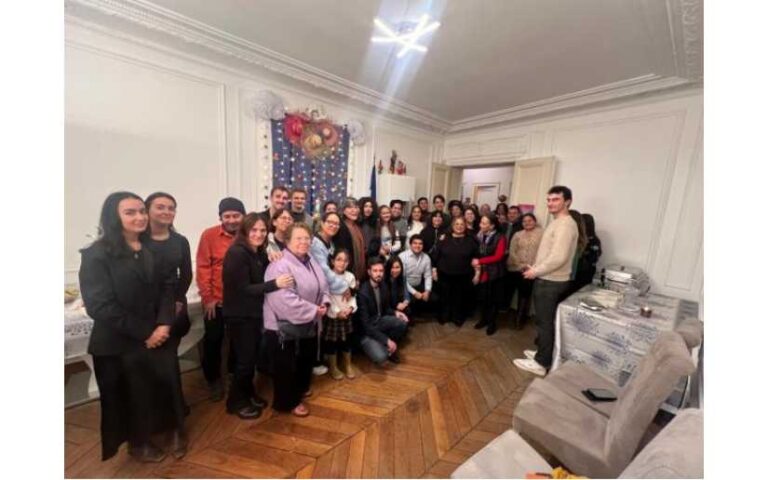 Embajada de Nicaragua en Francia realizó la Purísima