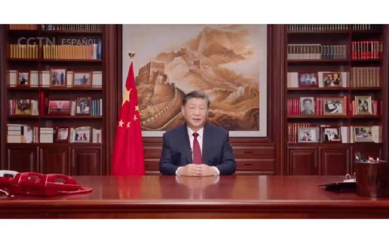 El presidente chino, Xi Jinping, pronuncia un discurso de Año Nuevo para dar la bienvenida al 2024
