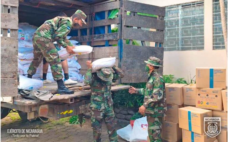 Sexto Comando Militar Regional participó en el traslado y descargue de merienda escolar