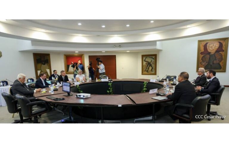 Representantes del Gobierno de Nicaragua en encuentro con la Comisión Económica Euroasiática