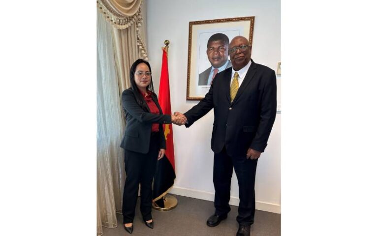 Embajada de Nicaragua en Angola se reúne con el Ministro de Cultura y Turismo