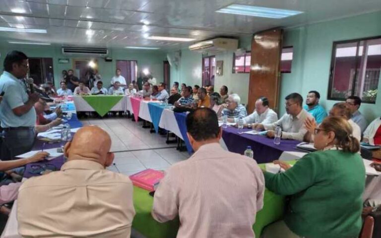 Avanzan las negociaciones del Salario Mínimo