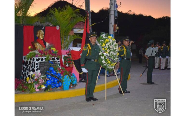Ejército participa en acto de conmemoración al paso a la inmortalidad del Coronel Santo López