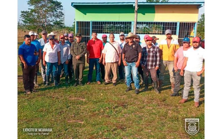 Batallón Ecológico Bosawás participó en reunión con 50 productores y ganaderos