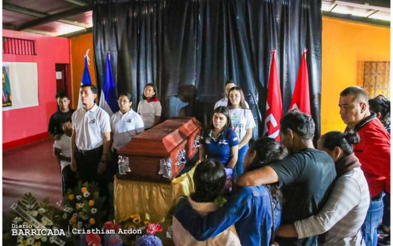 Rinden Homenaje al héroe Carmelo Josue Amaya Jarquín