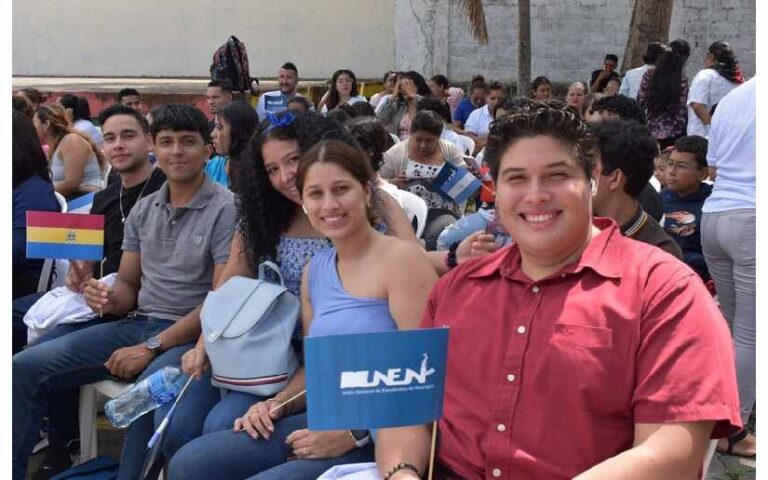 Estudiantes de Rivas y Carazo reciben Premio a la Excelencia Académica Integral 2024
