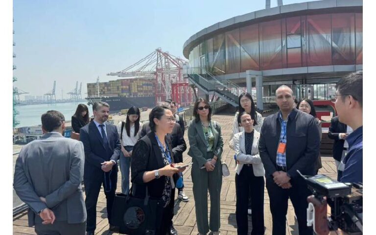 Delegación nicaragüense visita el puerto de aguas profundas de Tianjin