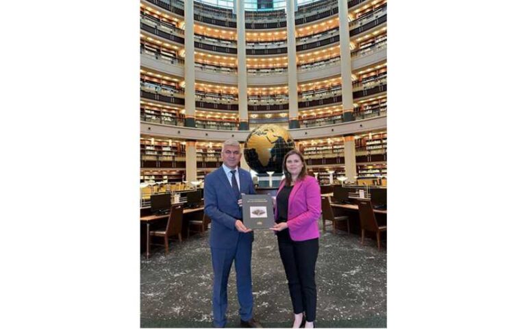 Misión diplomática nicaragüense en Türkiye visitó la Biblioteca de la Nación, en Ankara