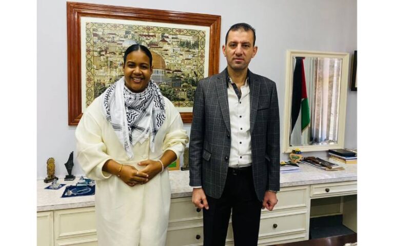 Compañera Nadeska Cuthbert visita al Embajador de Palestina acreditado en Zimbabwe