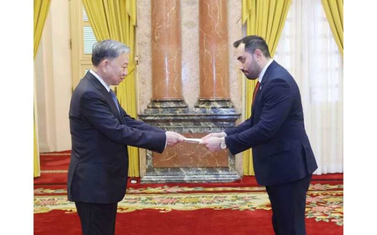 Embajador de Nicaragua entrega Cartas Credenciales al Presidente de la República Socialista de Vietnam