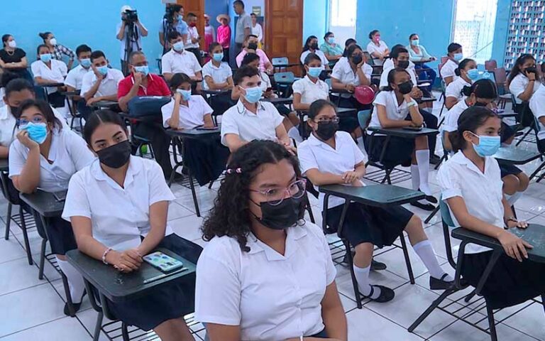 Rosario, destaca Día Nacional del Estudiante