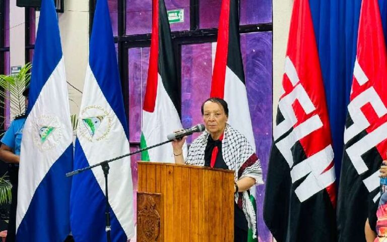 Militancia sandinista y heroína Leila Khaled rinden homenaje al comandante “El Zorro”