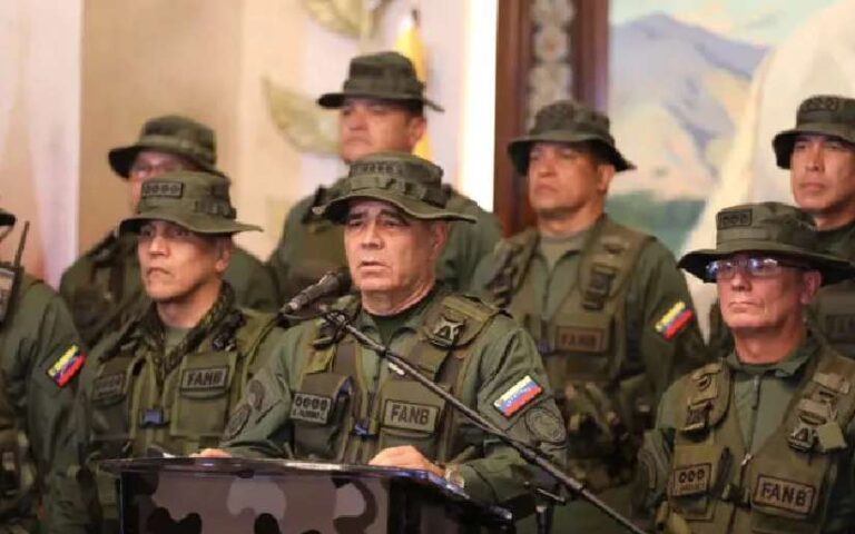 Ministro Padrino López: “Estamos en presencia de un golpe de Estado en Venezuela”